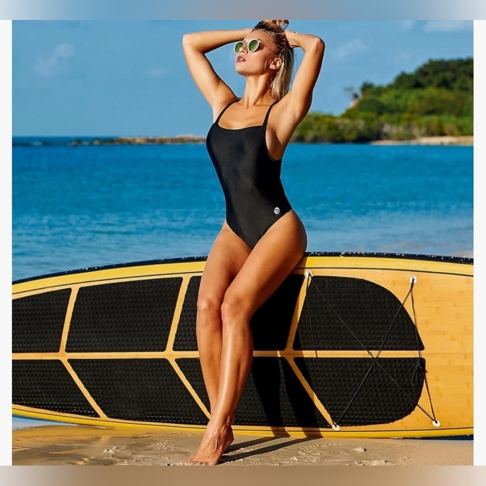 New with tags, gorgeous belief, athletic competition swimsuit